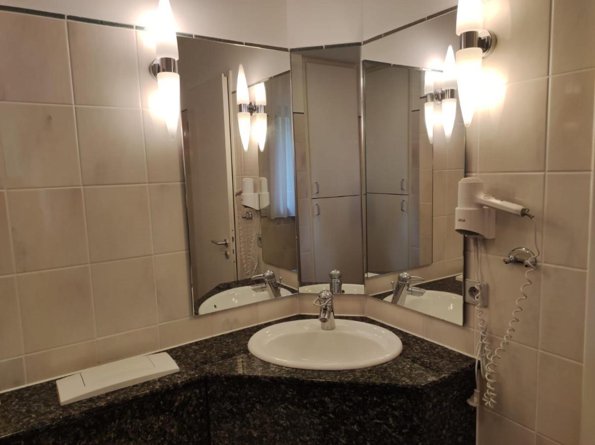 Ferienwohnung Traumurlaub Eine Maisonettwohnung Mit 2 Baedern Dewichow ภายนอก รูปภาพ