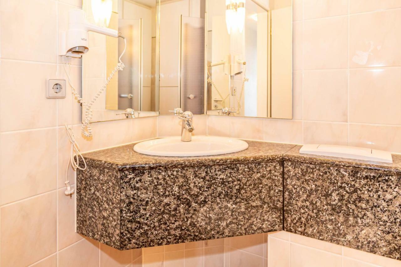 Ferienwohnung Traumurlaub Eine Maisonettwohnung Mit 2 Baedern Dewichow ภายนอก รูปภาพ